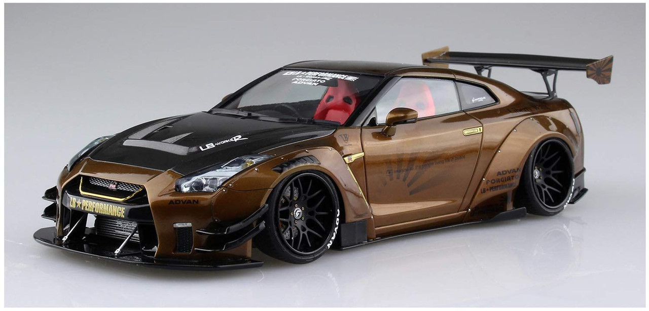 1/24 R35 GT-R LB Works TYPE 1.5(エンジン無し) GT-R R35 LB LINEUP