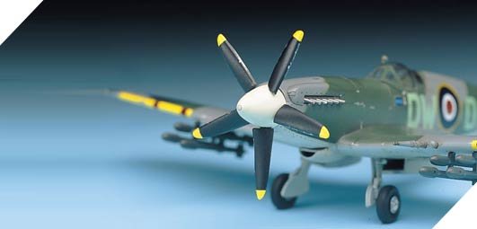 1:72 Academy 12484 Supermarine Spitfire Mk.XIVc WWII &ndash; British Propeller Aircraft - Aca12484 12 - ACA12484
