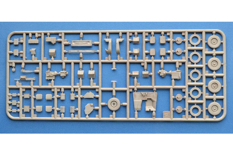 1:72 ACE 72469 Mercedes-Benz Unimog S 404 Krankenwagen - Duits Militair Voertuig - Ace72469 3 - ACE72469