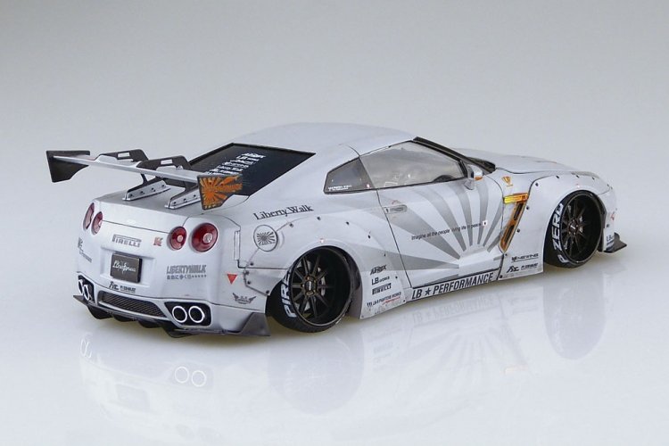1:24 Aoshima 054031 Nissan GT-R R35 LB Works Version 2 - Sports Car - Ao05403 6 - AO05403