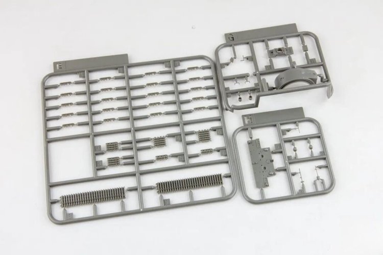 1:72 Border Model TK7204 Tiger I Initial Sd.Kfz.181 Ausf.E - s.Pz.Abt. 502 Leningrad September 1942 - WWII German Heavy Tank - Bmtk7204 7 - BMTK7204