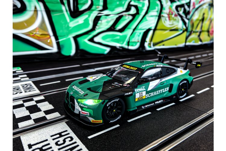 1:24 Carrera DIGITAL 124 - BMW M4 GT3 Project 1 - No.11 - Car20023968 2 - CAR20023968
