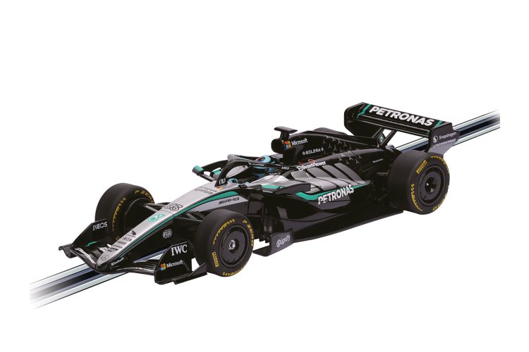 Carrera DIGITAL 132 - Speed Attack - Ferrari SF-26 L. Hamilton No.44 vs. Mercedes-AMG W17 G. Russell No.63 - Race Track 8 m - Car20030051 12 - CAR20030051