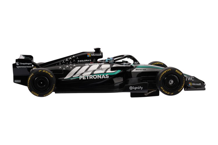 1:32 Carrera DIGITAL 132 - Mercedes-AMG F1 W17 E Performance George Russell No.63 2026 - Car20032105 12 - CAR20032105