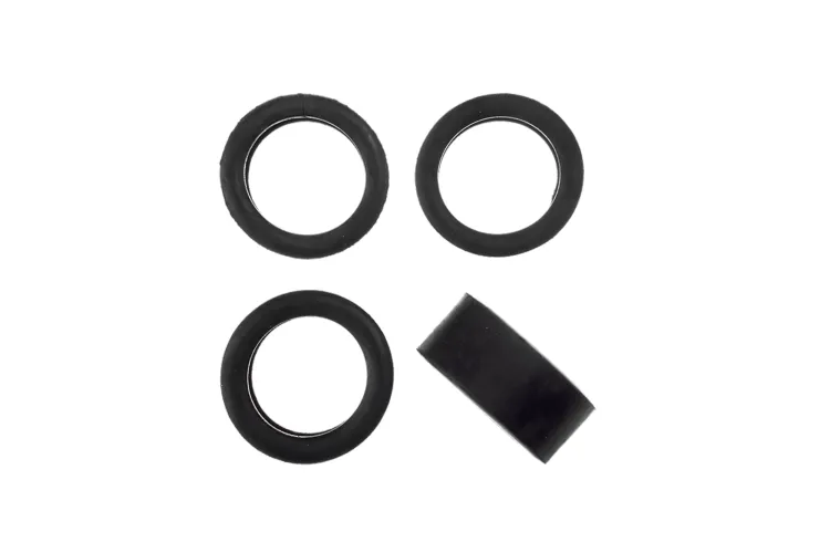 1:24 Carrera DIGITAL 124 &ndash; 20089800 Tire Set &ndash; Replacement Tires &ndash; 4 Pieces &ndash; See Description! - Car20089800 1 - CAR20089800