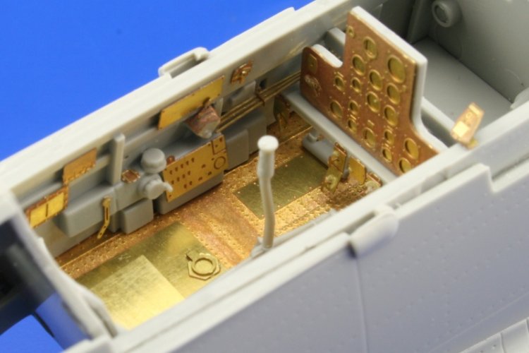 1:32 Eduard 32553 Interieur voor P-40B - Trumpeter - Edu32553 xs 7 - EDU32553-XS