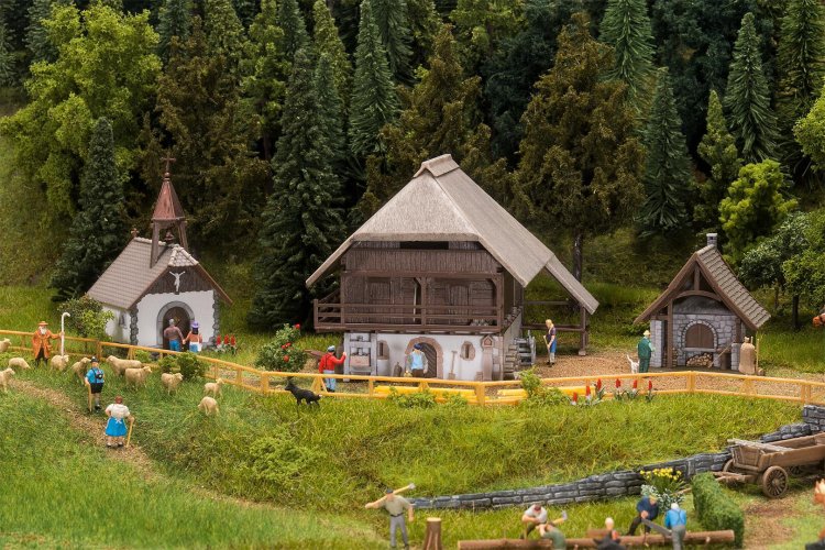 1:87 H0 Faller 130116 Graanschuur, Hofkapel & Bakkerij voor Diorama - Fa130116 1 - FA130116