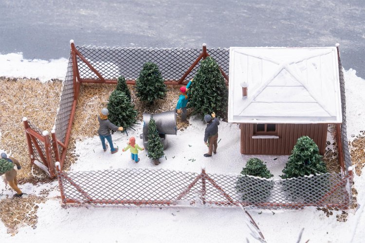 1:87 H0 Faller 134008 Kerstbomenverkoop - Winterdiorama - 5 Figuren & 8 Dennenbomen - Fa134008 3 - FA134008