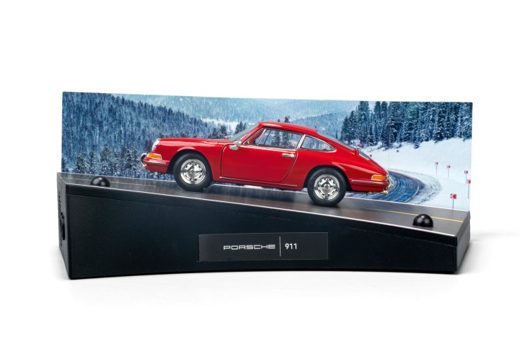 1:24 Franzis 67247 Build your Legend - Porsche 911 - Rood - Geluid en LED-verlichting - Fr67247 11 - FR67247