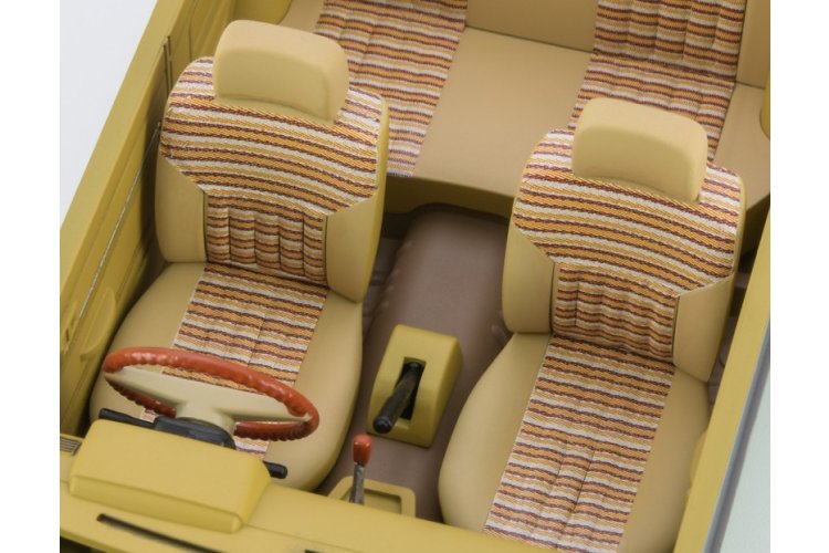 1:24 Hasegawa 20761 Toyota Starlet KP61 SE - 3-Door Middle Version 1980 - Japanese Car - Has20761 4 - HAS20761