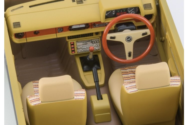 Hasegawa 1:24 Toyota Starlet KP61 SE 1980 Japanese Car