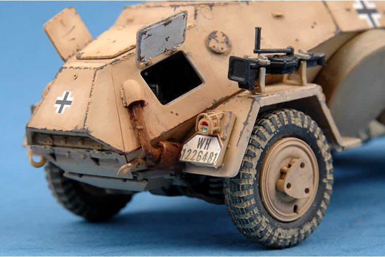 1:35 HobbyBoss 82442 Sd.Kfz. 222 Leichter Panzersp&auml;hwagen 2cm - Militair Voertuig - Hbs82442 18 - HBS82442