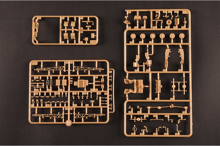 1:72 HobbyBoss 82962 URAL-4320 APA-5D Airport Starter Vehicle - Sovjet Militaire Truck - Hbs82962 16 - HBS82962