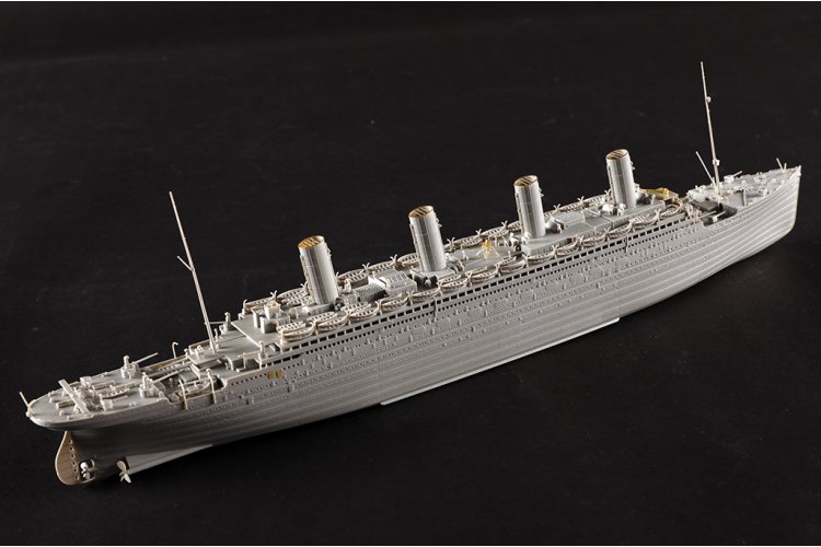 1:700 HobbyBoss 83421 Olympic - Ocean liner Olympic-class - Passagiersschip - Hbs83421 10 - HBS83421