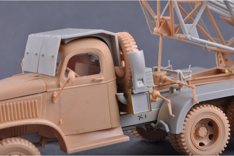 1:35 HobbyBoss 84572 GMC CCKW-352 with BM13/16 Katyusha - Militaire Truck - Hbs84572 19 - HBS84572