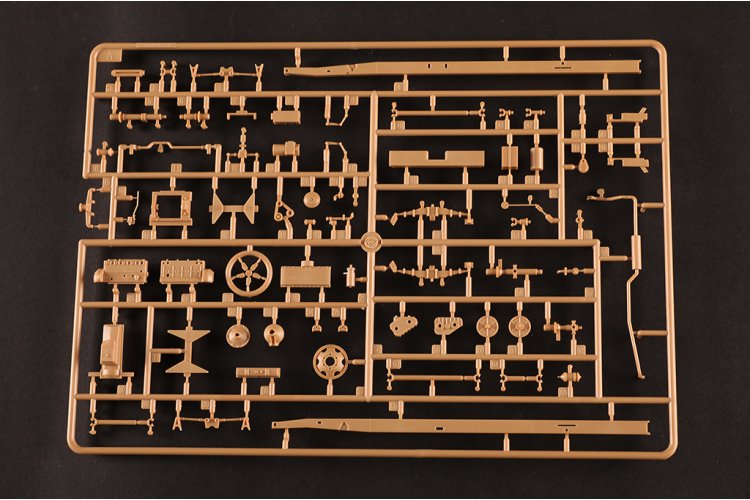 1:35 HobbyBoss 84572 GMC CCKW-352 with BM13/16 Katyusha - Militaire Truck - Hbs84572 25 - HBS84572