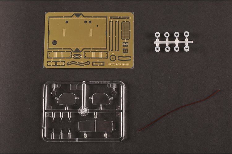 1:35 HobbyBoss 84572 GMC CCKW-352 with BM13/16 Katyusha - Militaire Truck - Hbs84572 26 - HBS84572