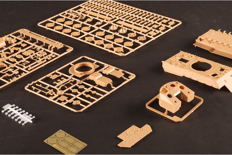 1:48 HobbyBoss 84832 Duitse Flakpanzer V Ausf. A &ndash; Luchtafweer Pantservoertuig - Tank - Hbs84832 12 - HBS84832