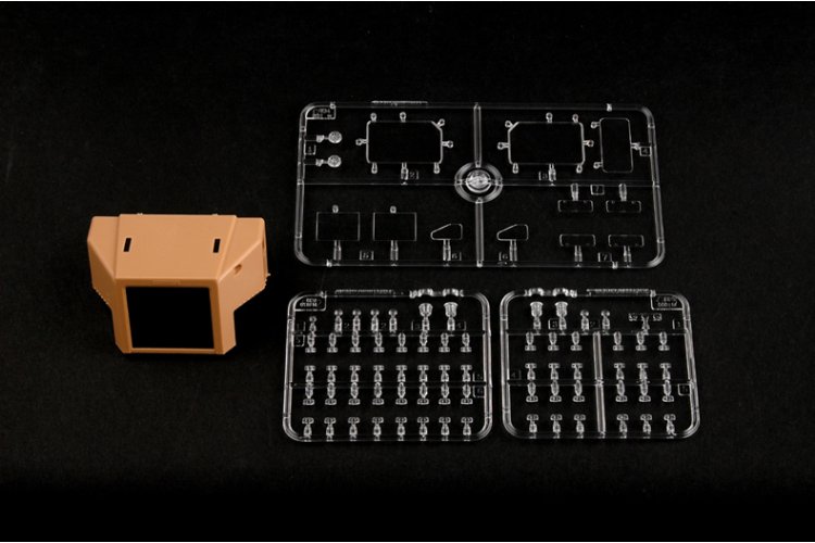 1:35 HobbyBoss 85502 M1070 Truck Tractor & M1000 Heavy Equipment Transporter Semi-trailer - Hbs85502 18 - HBS85502