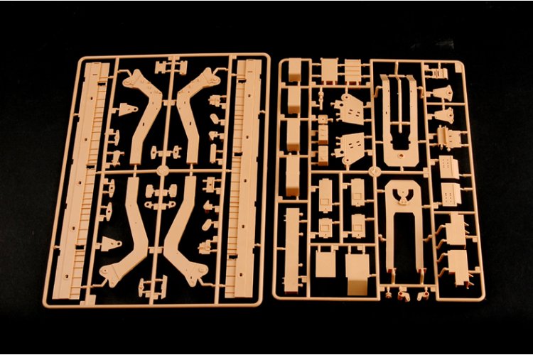 1:35 HobbyBoss 85502 M1070 Truck Tractor & M1000 Heavy Equipment Transporter Semi-trailer - Hbs85502 7 - HBS85502