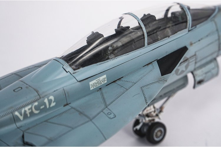 1:48 HobbyBoss 85819 Boeing F/A-18F Super Hornet VFC-12 - Amerikaanse Straaljager - Hbs85819 26 - HBS85819