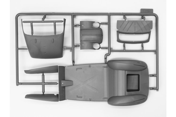 1:24 ICM 24023 Admiral Saloon, WWII German Passenger Car - Icm24023 16 - ICM24023