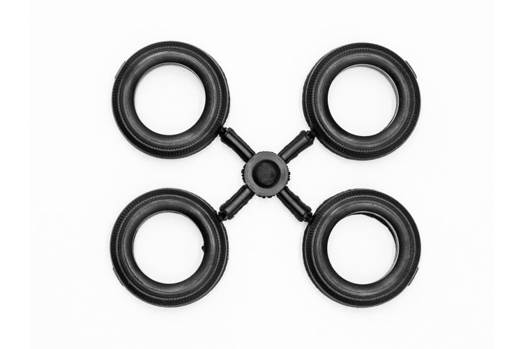 1:24 ICM 24023 Admiral Saloon, WWII German Passenger Car - Icm24023 18 - ICM24023