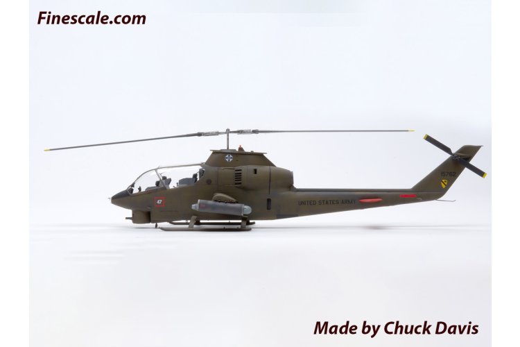 1:32 ICM 32060 AH-1G Cobra (early production), US Attack Helicopter - Icm32060 5 - ICM32060