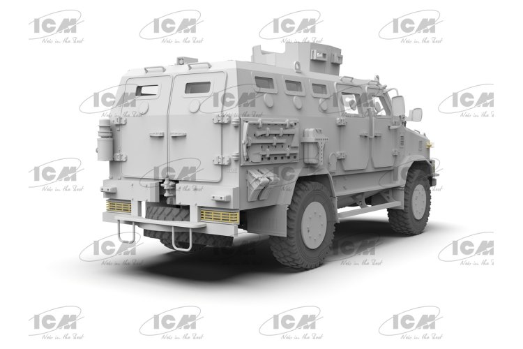 1:35 ICM 35015 Kozak-001 - Ukrainian National Guard - Icm35015 4 - ICM35015