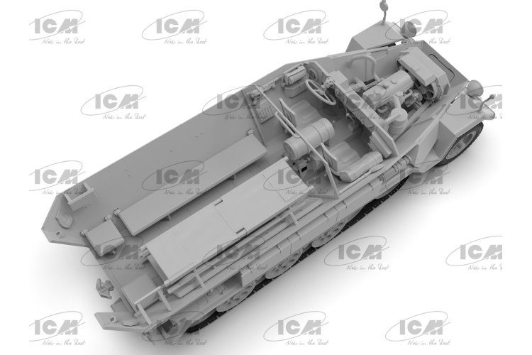 1:35 ICM 35113 WWII German Ambulance Sd.Kfz.251/8 Ausf.A Krankenpanzerwagen - Icm35113 3 - ICM35113