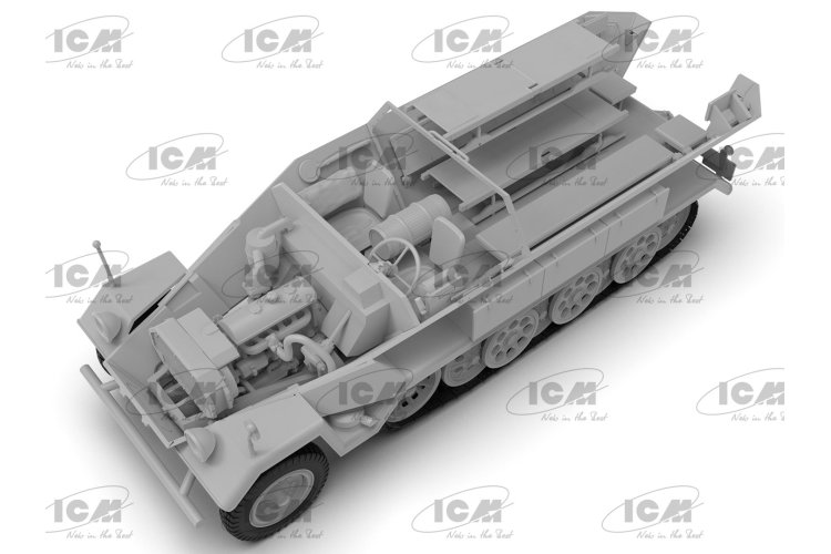 1:35 ICM 35113 WWII German Ambulance Sd.Kfz.251/8 Ausf.A Krankenpanzerwagen - Icm35113 5 - ICM35113