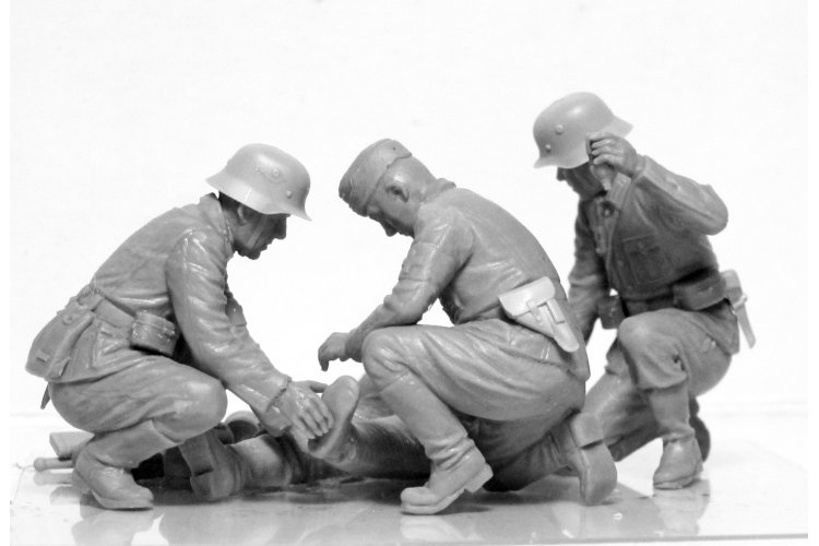 1:35 ICM 35620 WWII German Military Medical Personnel - Icm35620img 0006 - ICM35620