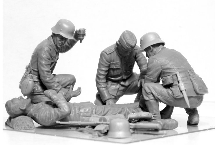 1:35 ICM 35620 WWII German Military Medical Personnel - Icm35620img 0009 - ICM35620
