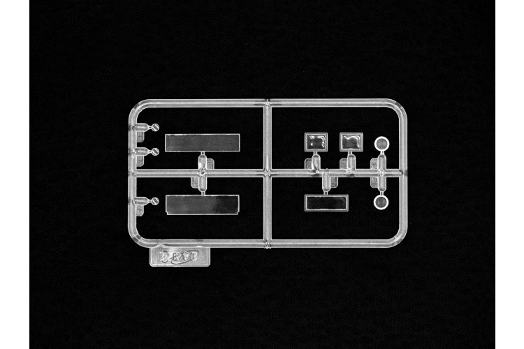 1:35 ICM 35670 Model T RNAS with WWI British Tank Crew - Icm35670 5 - ICM35670
