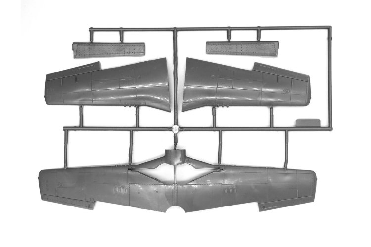 1:48 ICM 48324 Conquerors of Europe's Sky - B-26C Marauder - P-51D Mustang - Spitfire MK XVI - 3-Kits! - Icm48324 7 - ICM48324