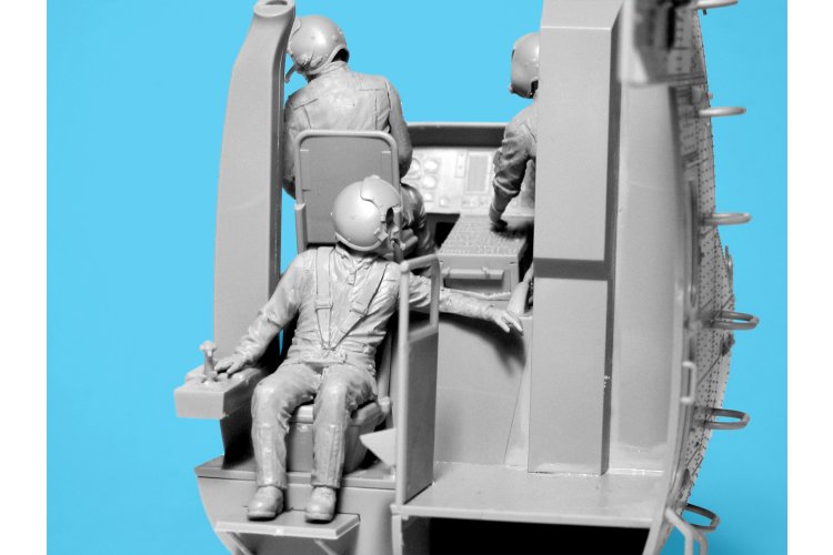1:35 ICM 53103 S-64 Skycrane Crew - 3 Figures - Icm53103 6 - ICM53103