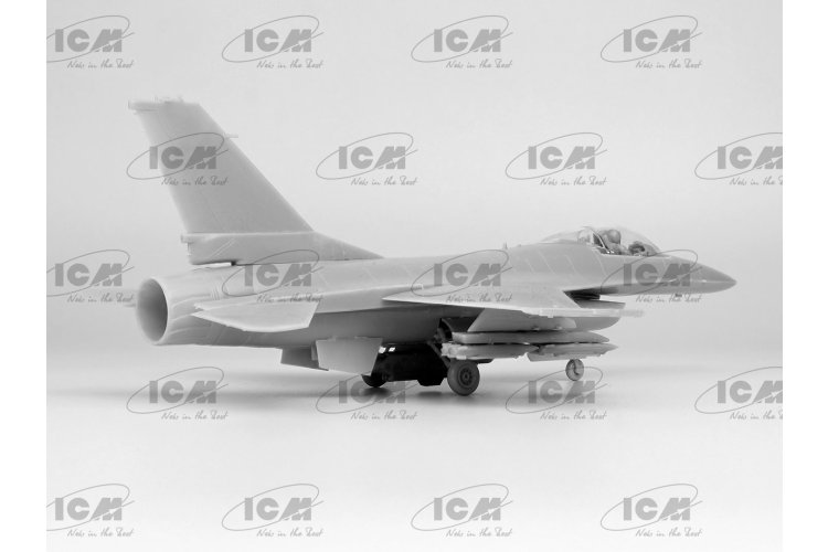 1:72 ICM 72146 General Dynamics F-16AM Fighting Falcon met GBU-39 Bommen - Oekra&iuml;ens Jachtvliegtuig - Icm72146 4 - ICM72146