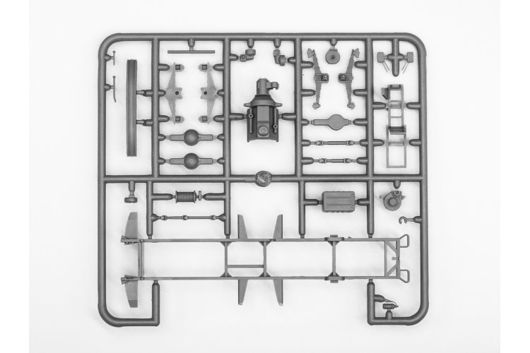 1:72 ICM 72816 Military Truck of the Armed Forces of Ukraine ZiL-131 - Icm72811 a - ICM72816