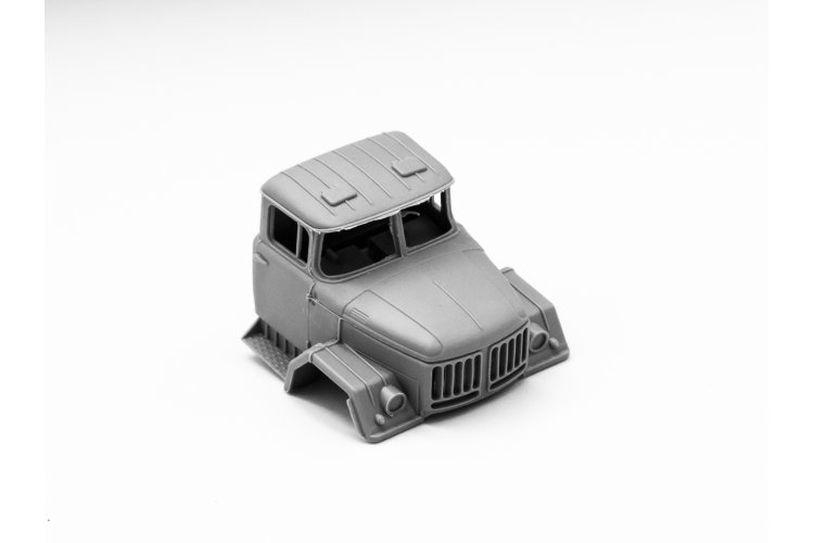 1:72 ICM 72816 Military Truck of the Armed Forces of Ukraine ZiL-131 - Icm72811 cabin - ICM72816