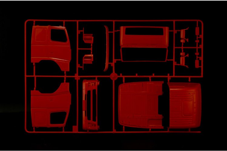1:24 Italeri 3821 VOLVO FH16 Globetrotter XL Truck - Ita3821 3 - ITA3821