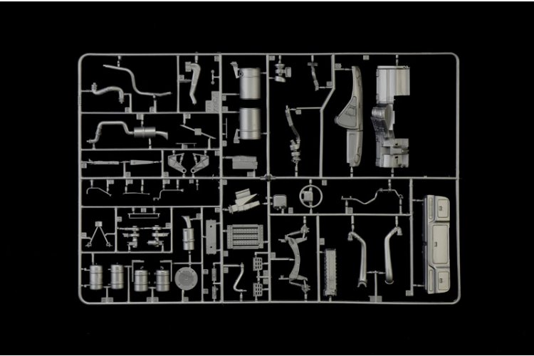 1:24 Italeri 3821 VOLVO FH16 Globetrotter XL Truck - Ita3821 5 - ITA3821