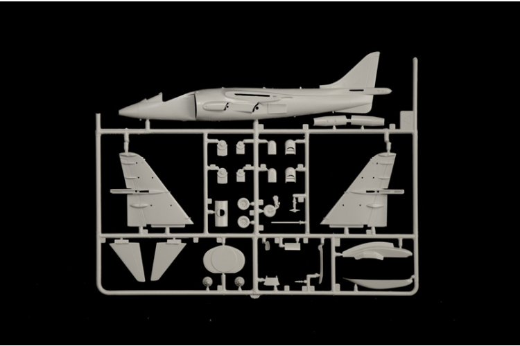 1:72 Italeri 90193 McDonnell Douglas AV-8B Harrier II - Amerikaanse Straaljager - Ita90193 8 - ITA90193
