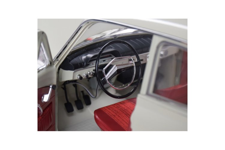 1:8 IXO Collections 001 Volvo S122 Amazon Car - Ixo 6 volvo 122s full kit - IXO001