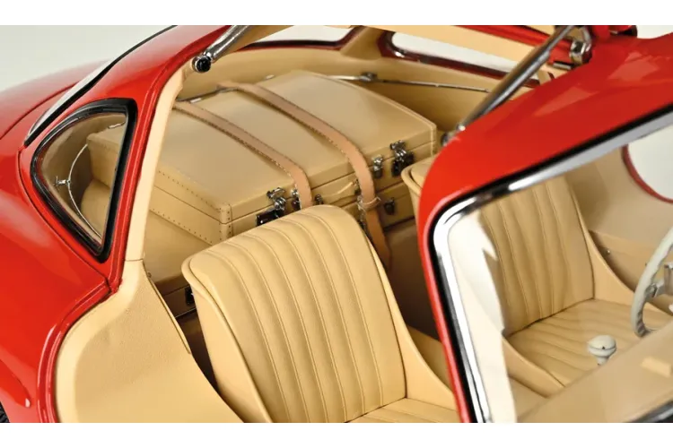 1:8 IXO Collections 015 Mercedes-Benz 300 SL Coupe - Red - Classic Sports Car - Ixo015 22 - IXO015