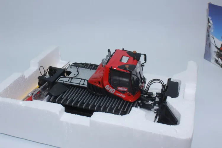 1:43 Jaegerndorfer 4807 Pistenbully 600 Skiwelt - Rood - Jc4807 7 - JC4807