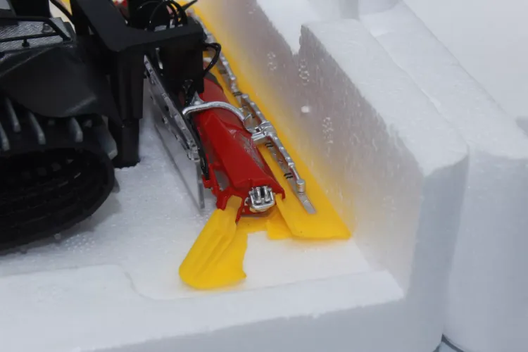 1:43 Jaegerndorfer 4816 Pistenbully 600 Nauders met Kraan - Jc4816 6 - JC4816