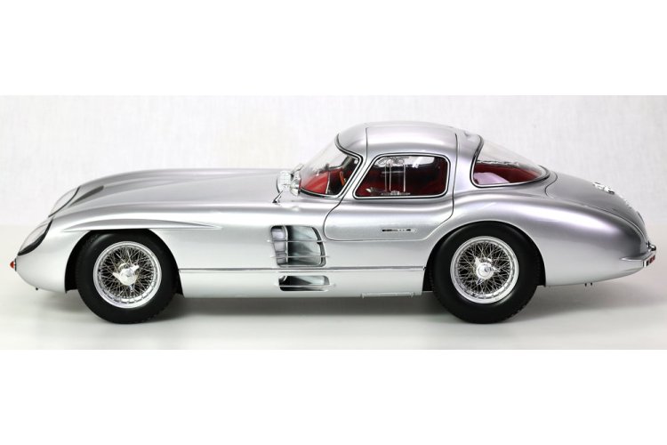 1:8 LeGrand 105 Mercedes-Benz 300 SLR Uhlenhaut Coup&eacute; &ndash; Red Interior &ndash; Car - Le105 5 - LE105