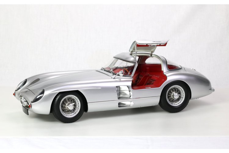 1:8 LeGrand 105 Mercedes-Benz 300 SLR Uhlenhaut Coup&eacute; &ndash; Red Interior &ndash; Car - Le105 7 - LE105