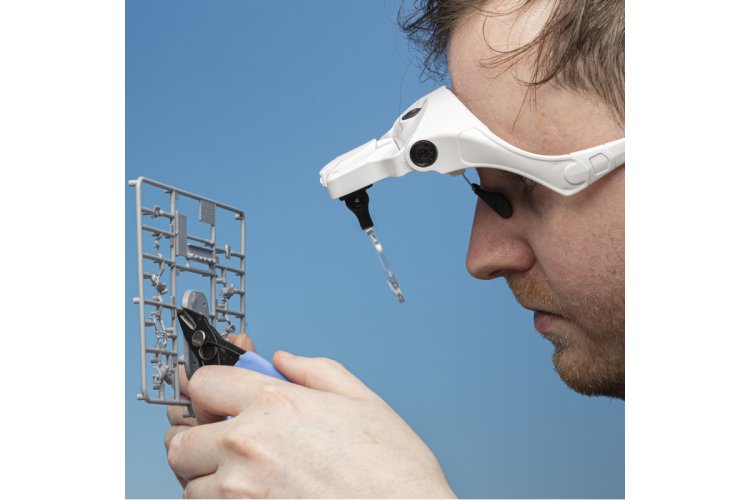 ModelCraft LC1780USB Loepbril met LED Verlichting en Hoofdband - Mcrlc1780usb 2 - MCRLC1780USB