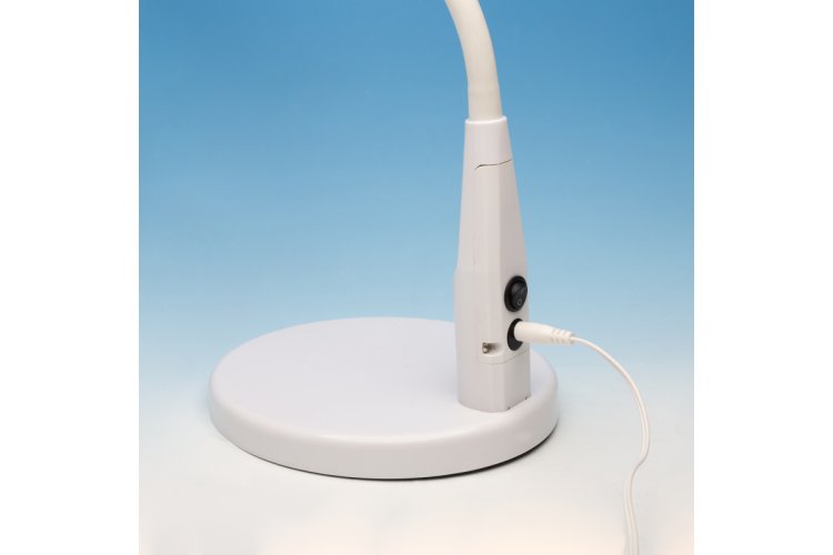 ModelCraft LC8080 Compact LED Desk Magnifier with USB Connection - Mcrlc8080usb 5 - MCRLC8080USB